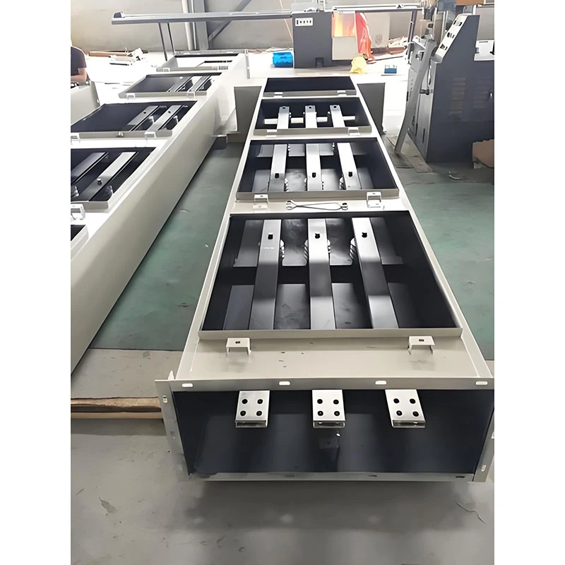 Stålomsluttet høyspenningsbusskanal